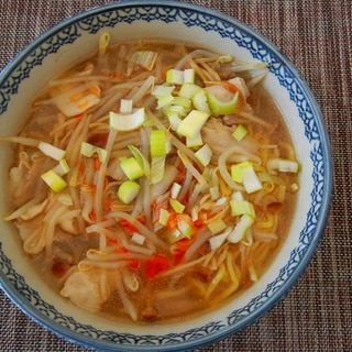 酸辣湯麺